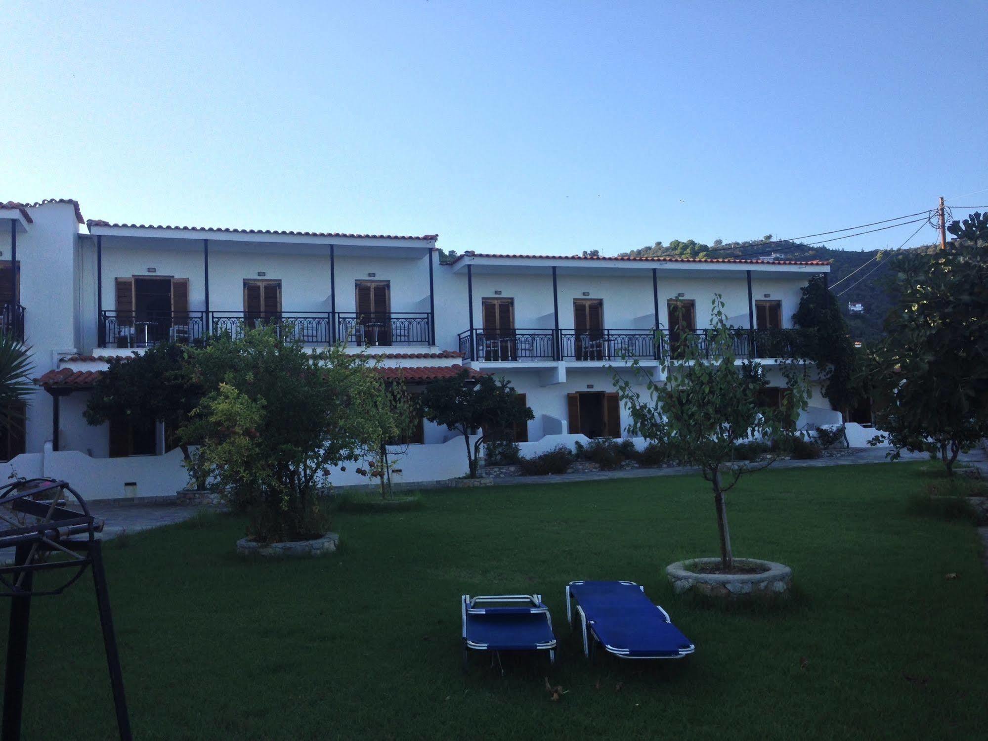 Vontzos Hotel Achladies  Exterior foto