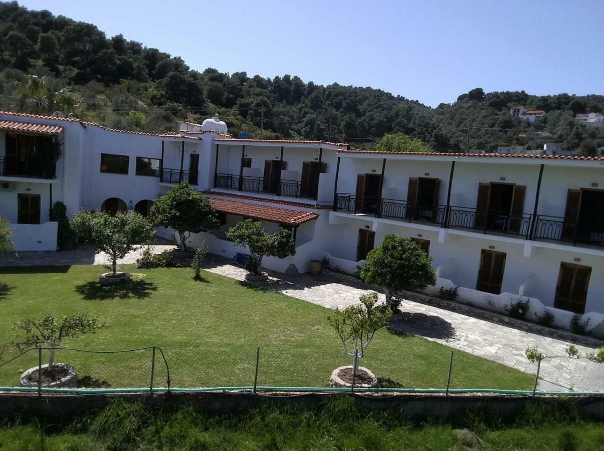 Vontzos Hotel Achladies  Exterior foto